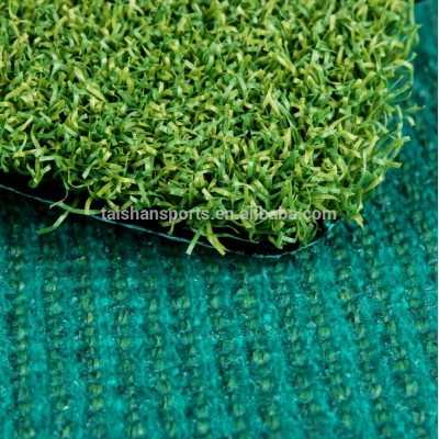 Golf putting green used golf mats